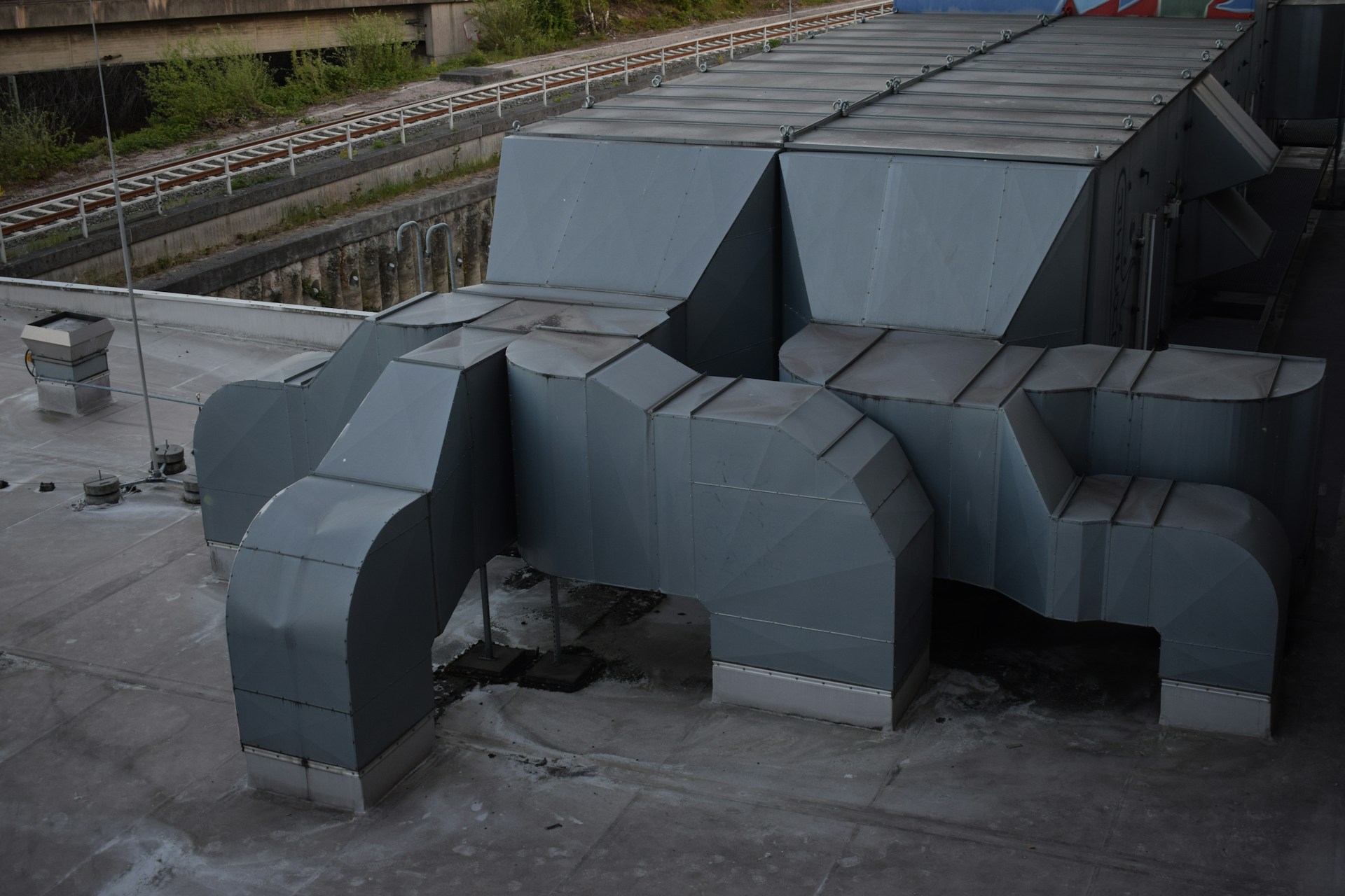 Commercial rooftop HVAC unit